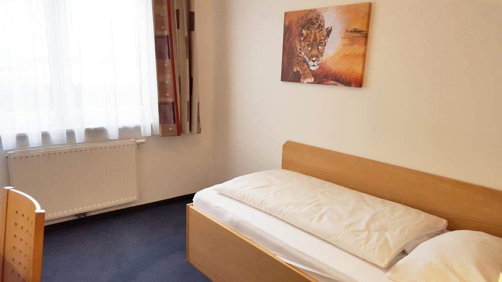 G&K Hotel Guntramsdorf Szoba fotó